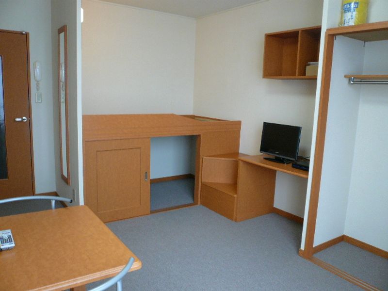 レオパレスセンチュリー 居間