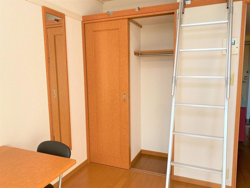 レオパレスエム 収納