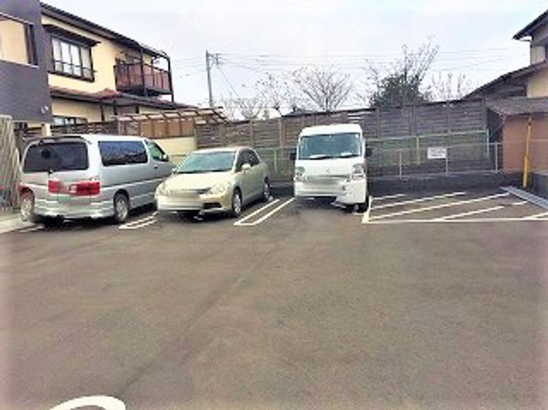 クレイノＭＡＲＥ 駐車場