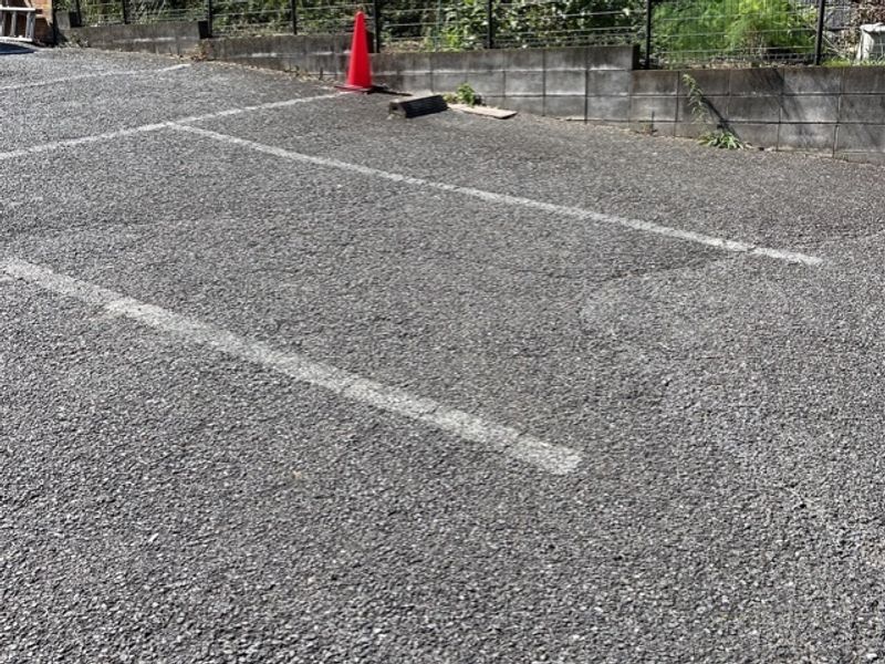 レオパレスクレスト 駐車場