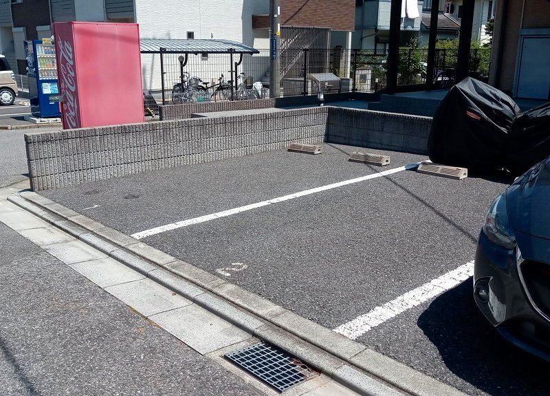レオパレスＧａｒｄｅｎⅡ 駐車場
