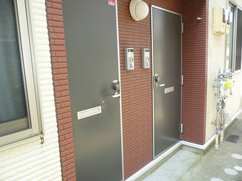 レオネクストサマールＳ 玄関
