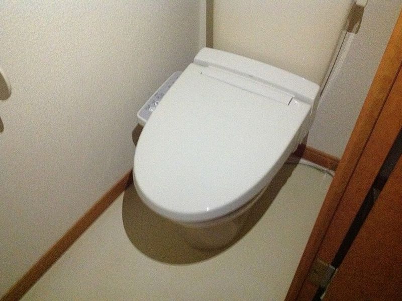 レオパレスロザリオン トイレ