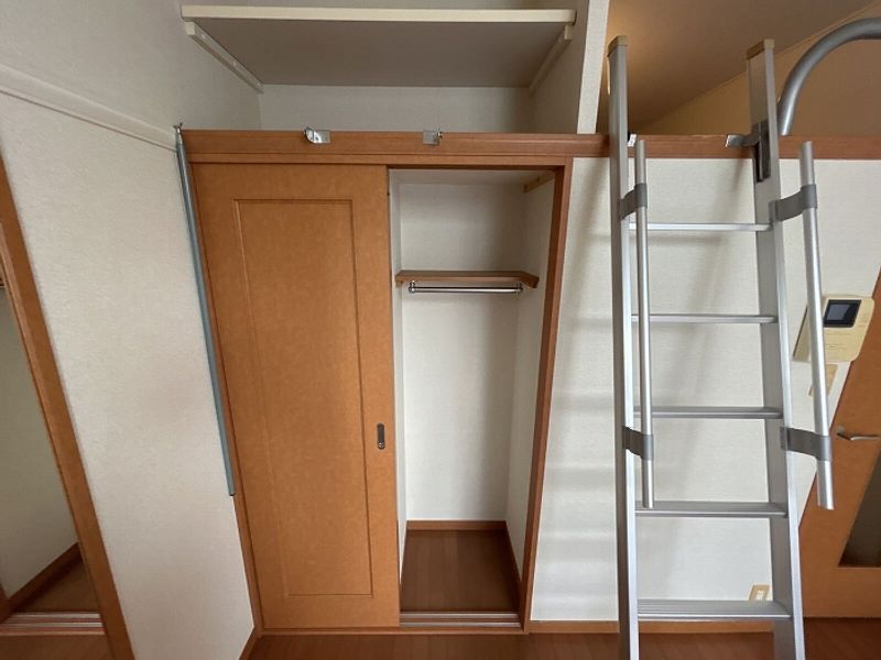 leopalace Wisteria Hirai II Kho lưu trữ