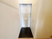 レオパレスパークサイド足立入谷 玄関