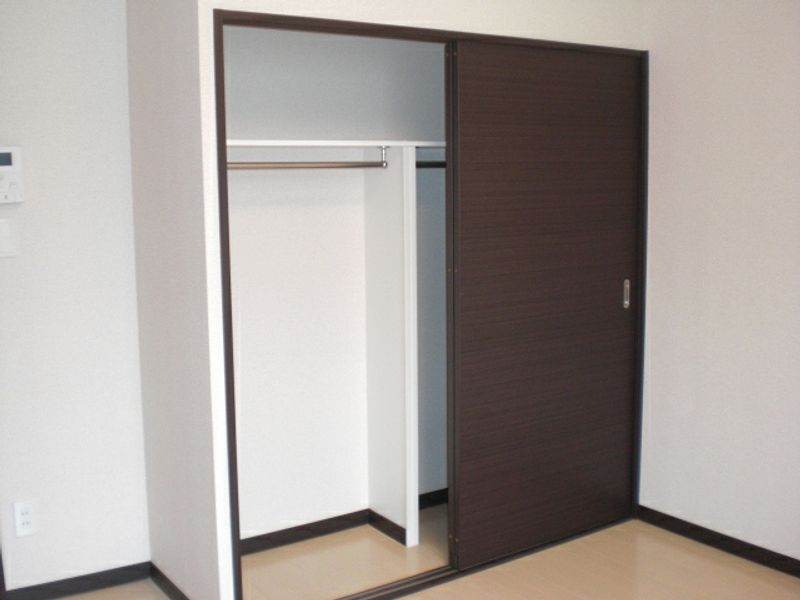 レオネクストグリッターバガボン 収納