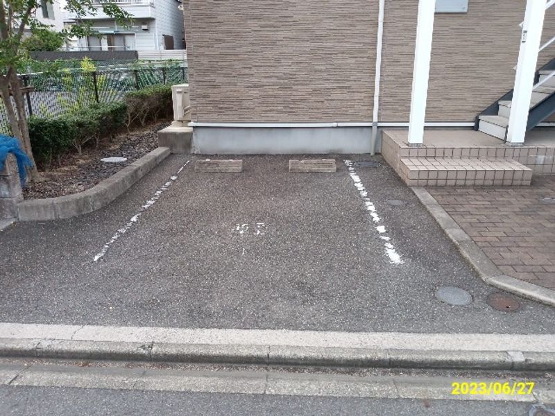 レオパレスパゴダ 駐車場