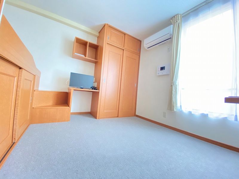 レオパレスリューデスハイム 居間