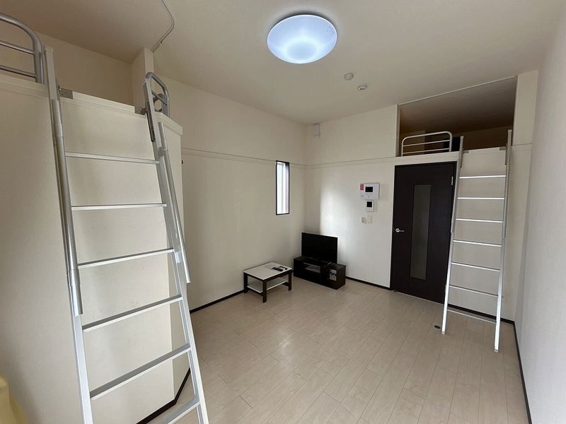 ミランダラギ　Ⅲ 居間