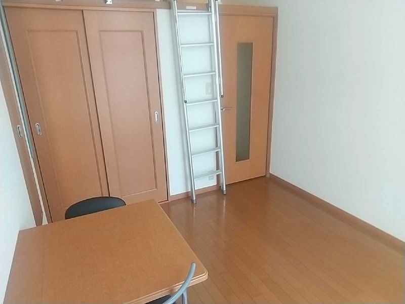 レオパレスソレイユ 居間