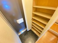 レオパレスルナ　ルミエール 玄関