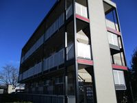 レオパレス雅楽　蔵 外観