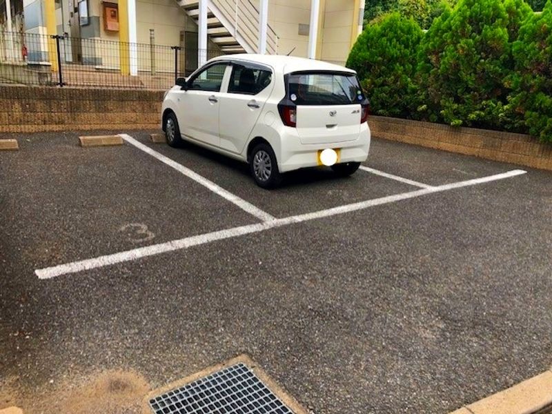 レオパレスカワシマⅡ 駐車場