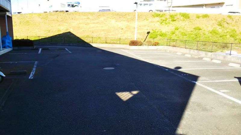 レオパレス蒼 駐車場