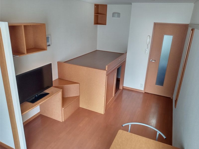 レオパレスアカサカ 居間