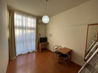 レオパレスローゼ日進 居間