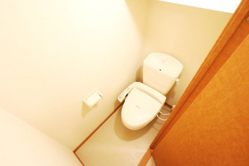 レオパレス小浜のちせざ トイレ