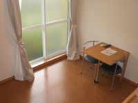 レオパレスシャンプルテン 居間