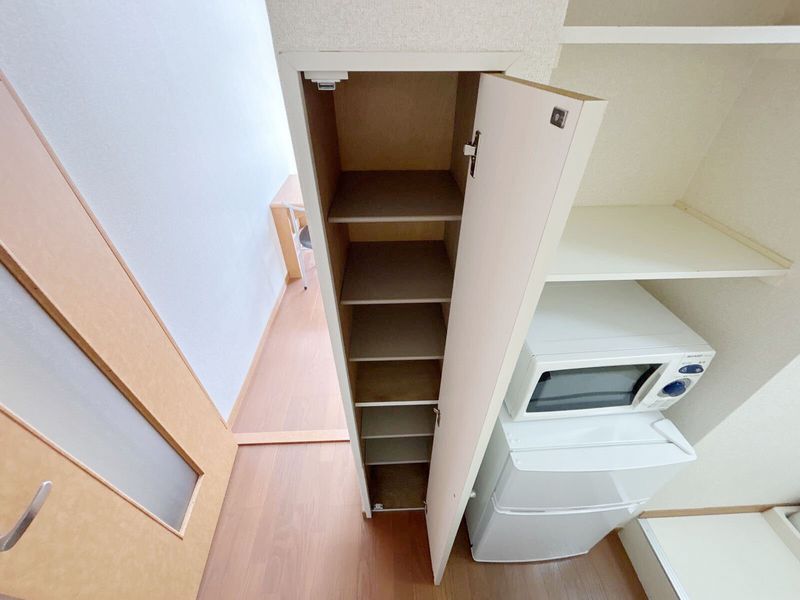 レオパレスサンヒダカ その他