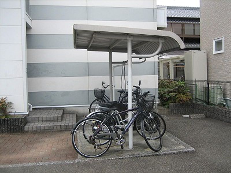 レオパレスチャルム 共用部分