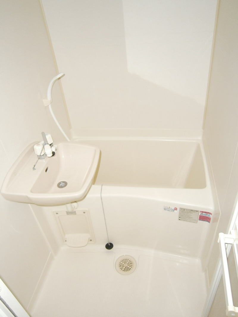 leopalace Minori Bathroom