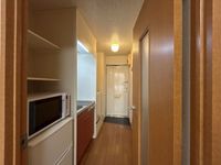 レオパレスアプリーレ 玄関