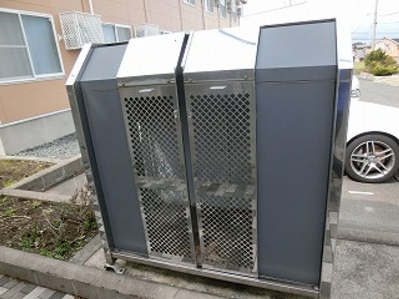 レオパレス白山台 共用部分
