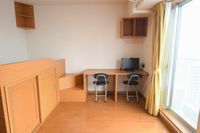 レオパレスＦｌａｔ新栄 居間