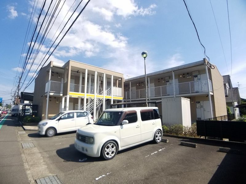 レオパレスＷＩＮＤ　ＭＩＬＬ 駐車場