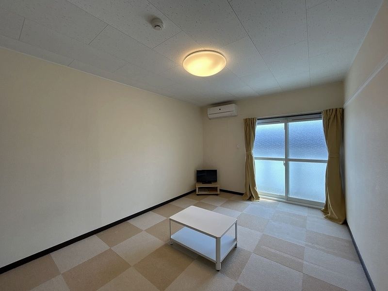レオネクストブルーヴィラⅡ 居間