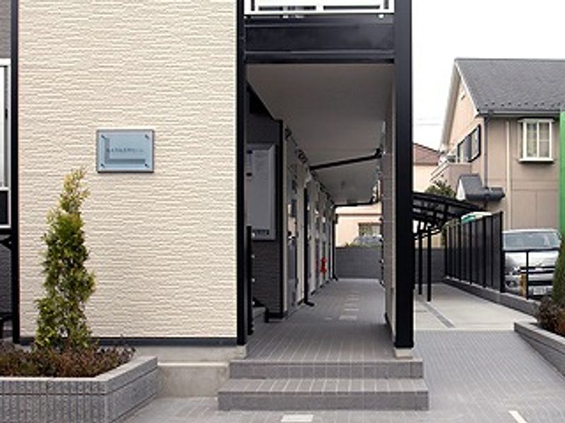レオパレスエメラルドグリーン 共用部分