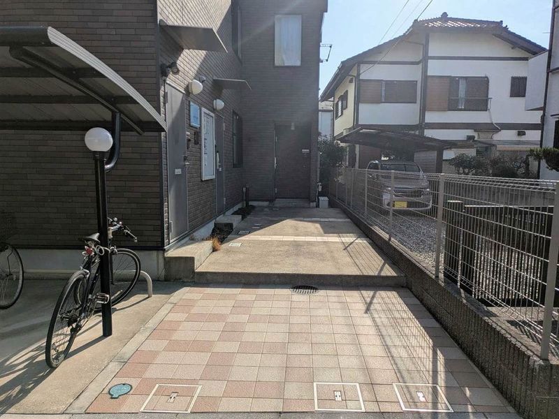 レオネクストシャルマン上北沢 エントランス
