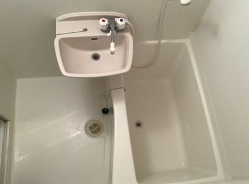 leopalace El Paseo III Bathroom