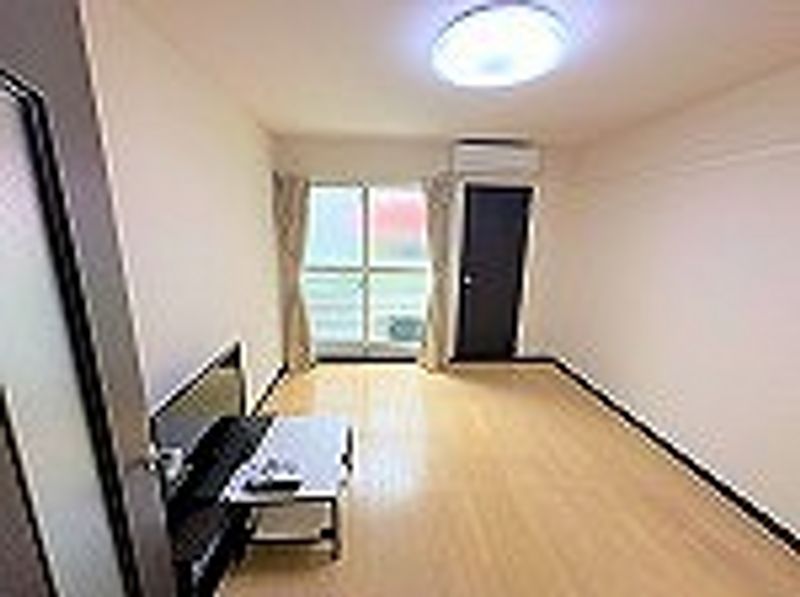 レオネクストシオン平戸 居間