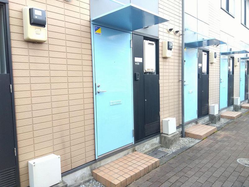 レオパレスエポックⅠ エントランス