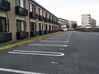 レオパレスＡｓｓｕｒａｎｃｅ凜 駐車場