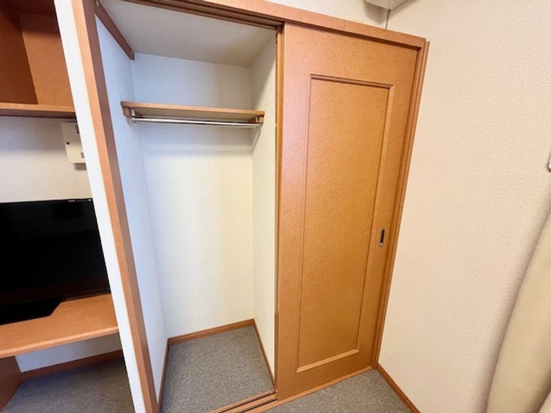 レオパレスロイヤルⅡ 収納