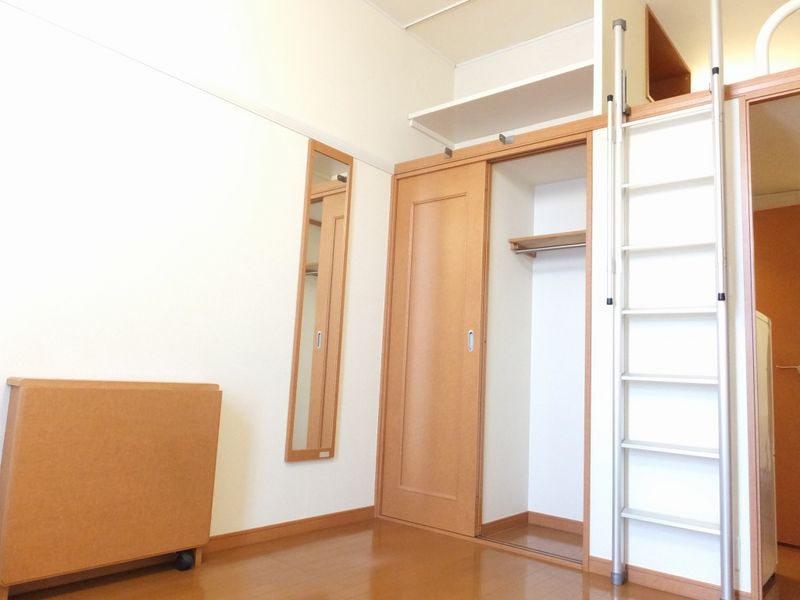 レオパレスａｉ 収納