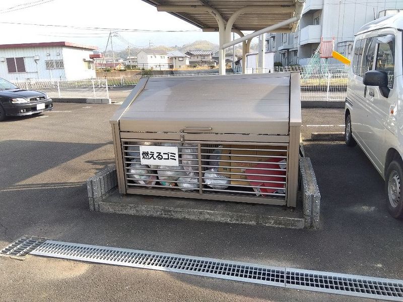 レオパレスパピルス　サンヤピ 共用部分