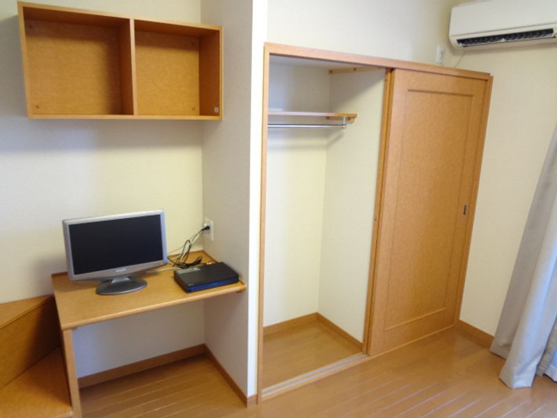 レオパレス成和 収納