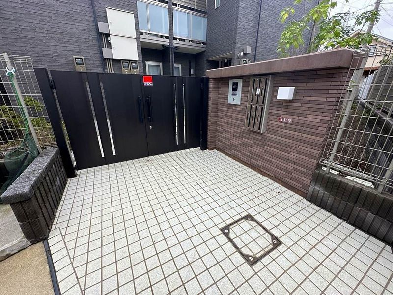 クレイノ浜田山Ｂ エントランス