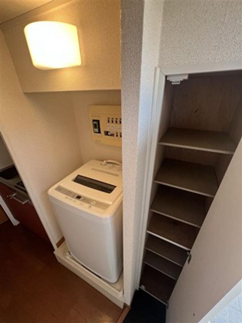 レオパレスルースト
