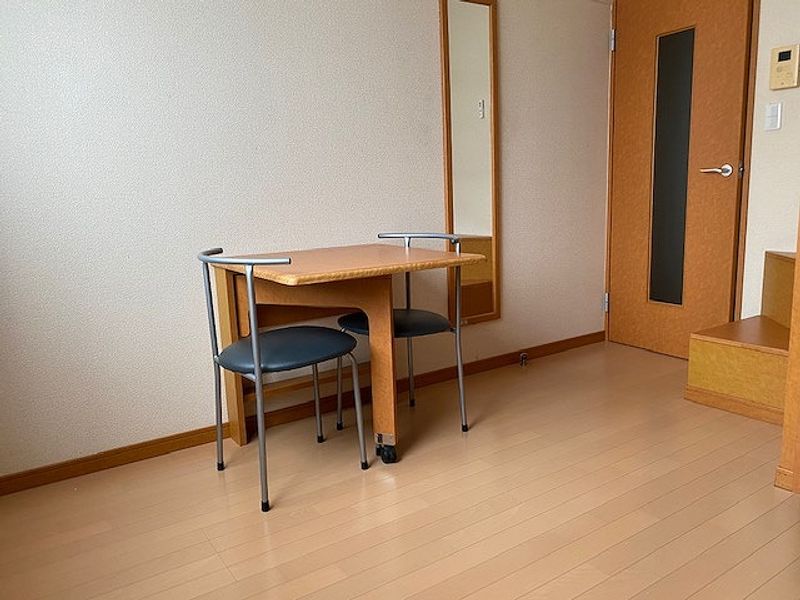 レオパレス３ｍ 居間