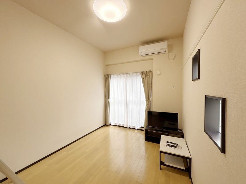 CLEINO Chans Living room