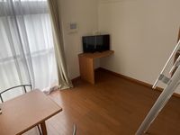 レオパレスアウルⅡ 居間