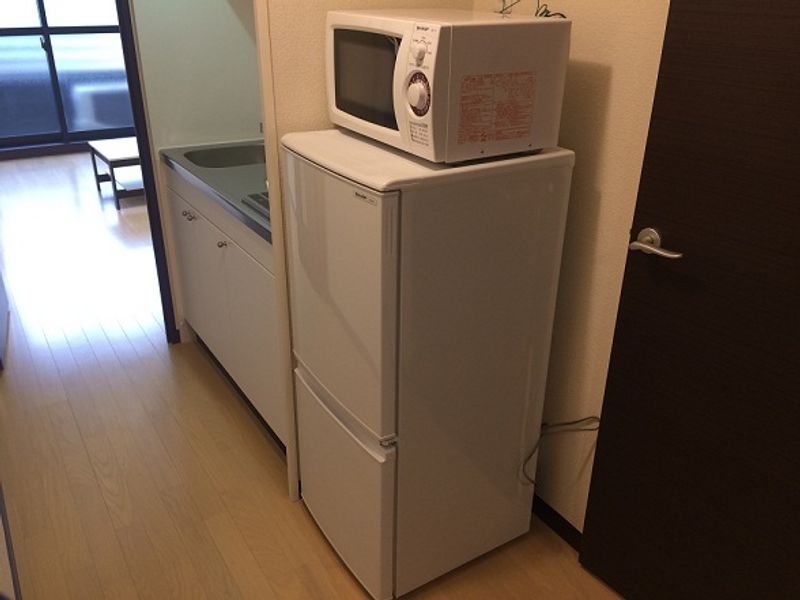 レオネクスト柏森 玄関