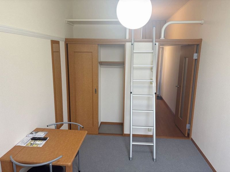 レオパレスプリステラＴＭ 居間