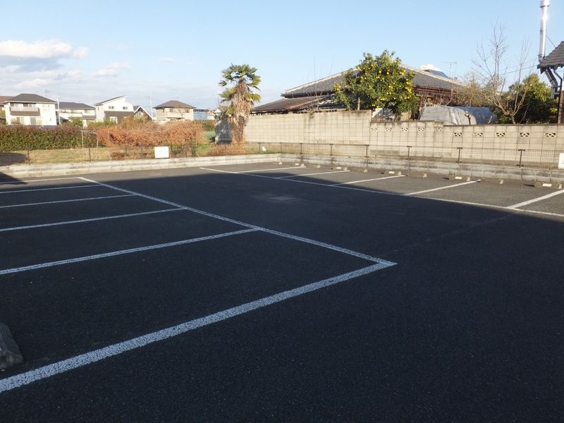 レオパレスすとりーとビーツⅡ 駐車場