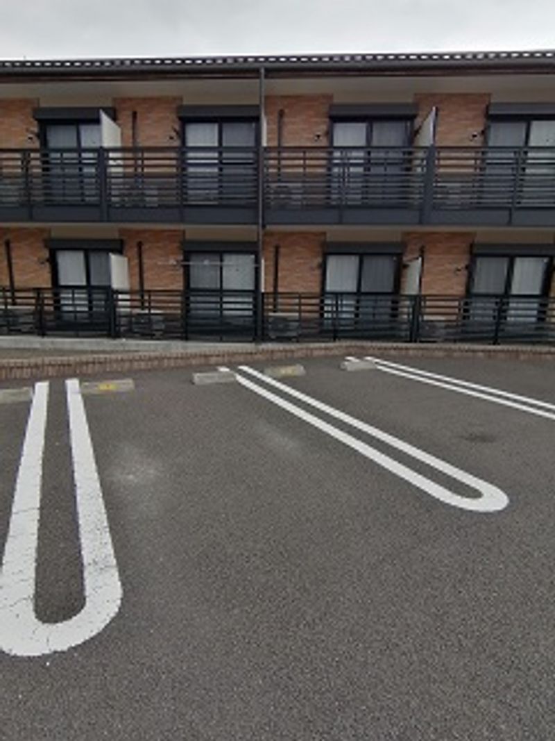 レオネクストＲｅｉ 駐車場