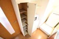 レオパレスみなみ　彦根 収納